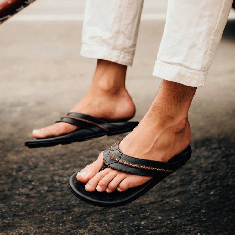 Mea Ola Men’s Leather Beach Sandals - Dark Java