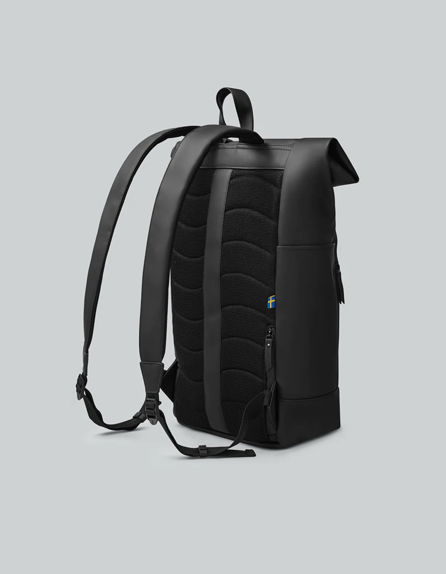 Rillen 16” Backpack Black