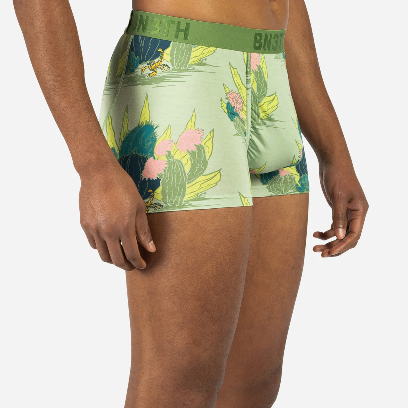 CLASSIC TRUNK: CACTUS FLORAL FAIR GREEN