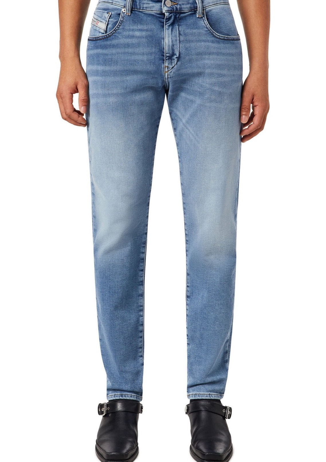 D-Strukt 069ZU Joggjeans light blue wash