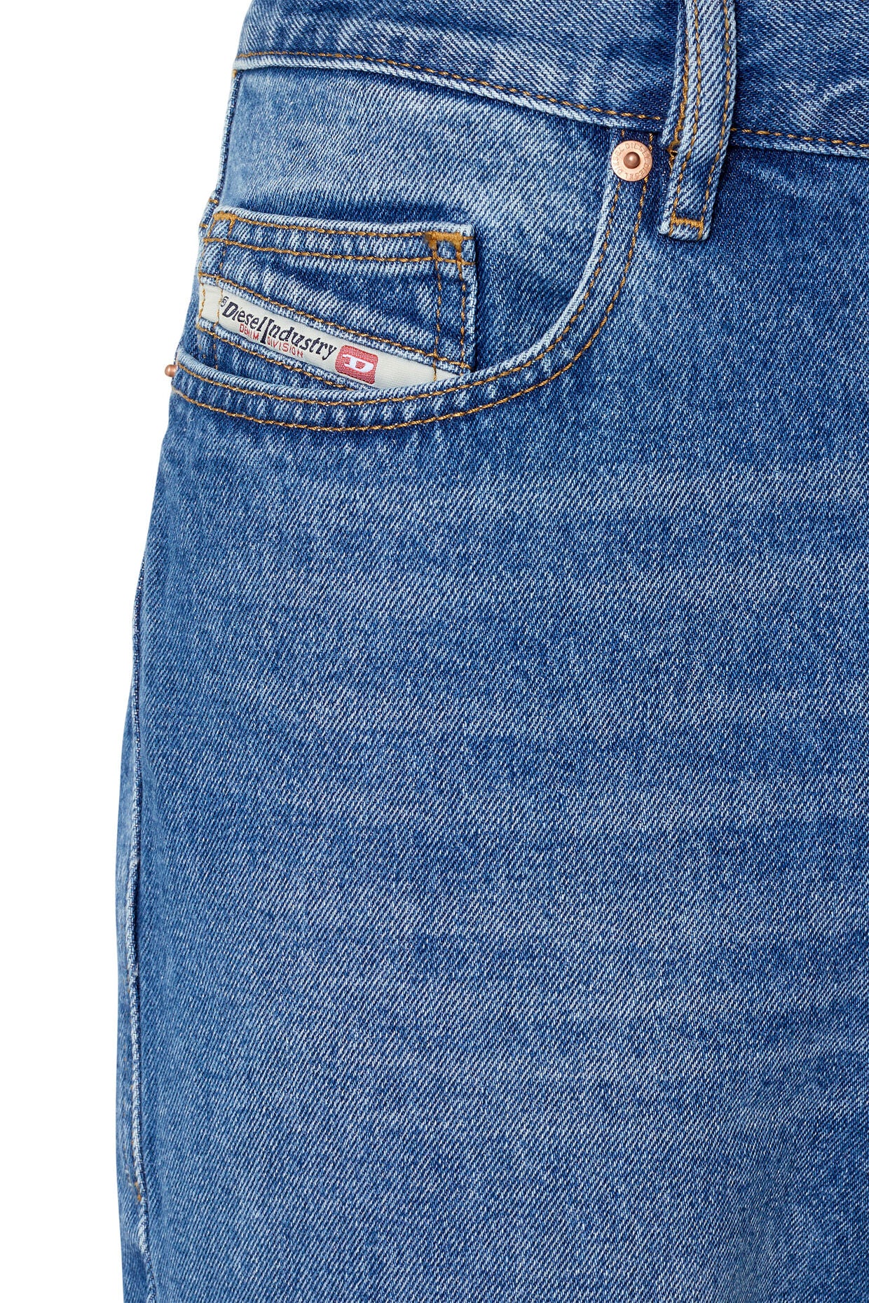 2020 D-Viker 009MG Straight Medium Blue Jeans