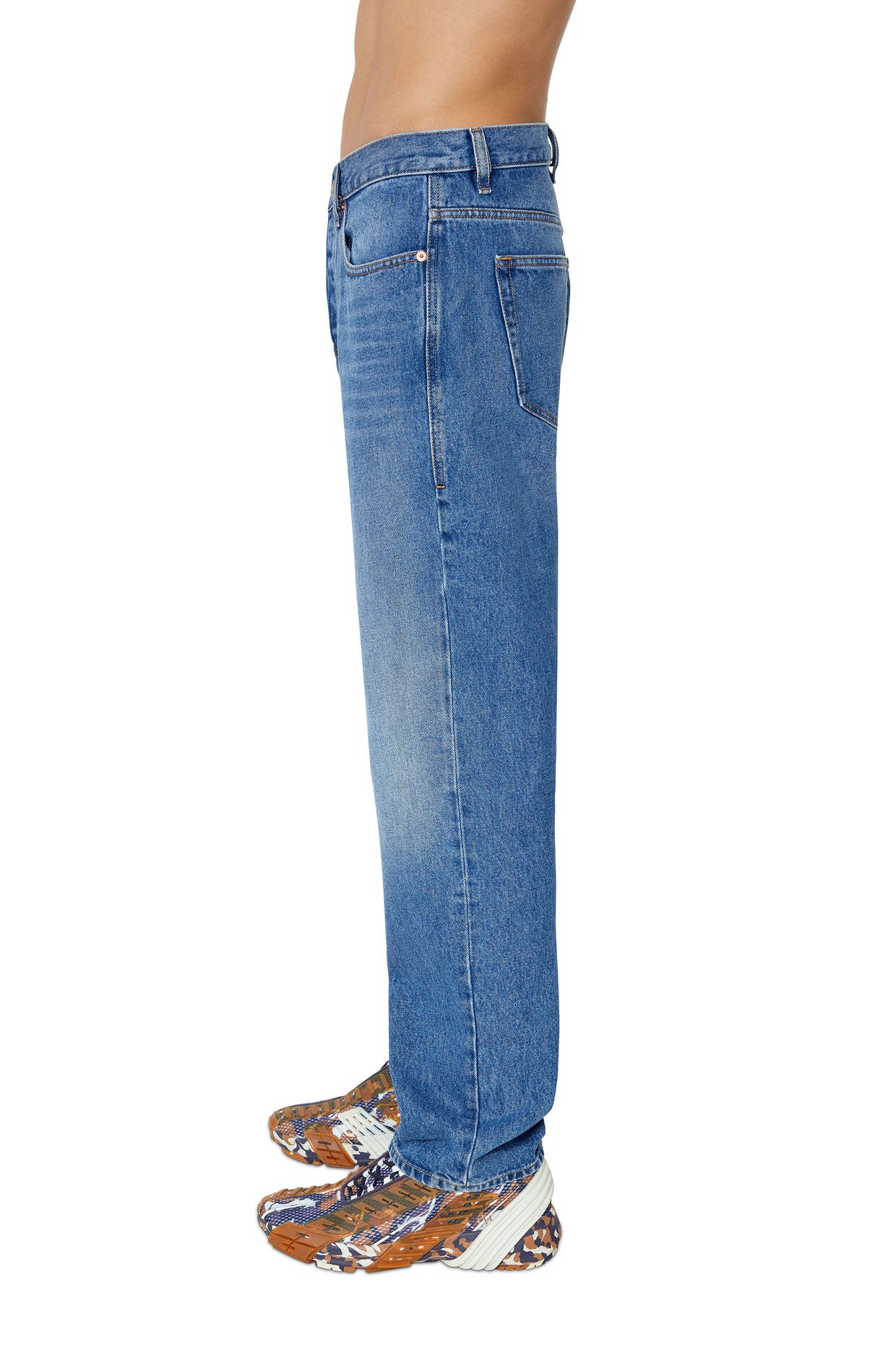 2020 D-Viker 009MG Straight Medium Blue Jeans