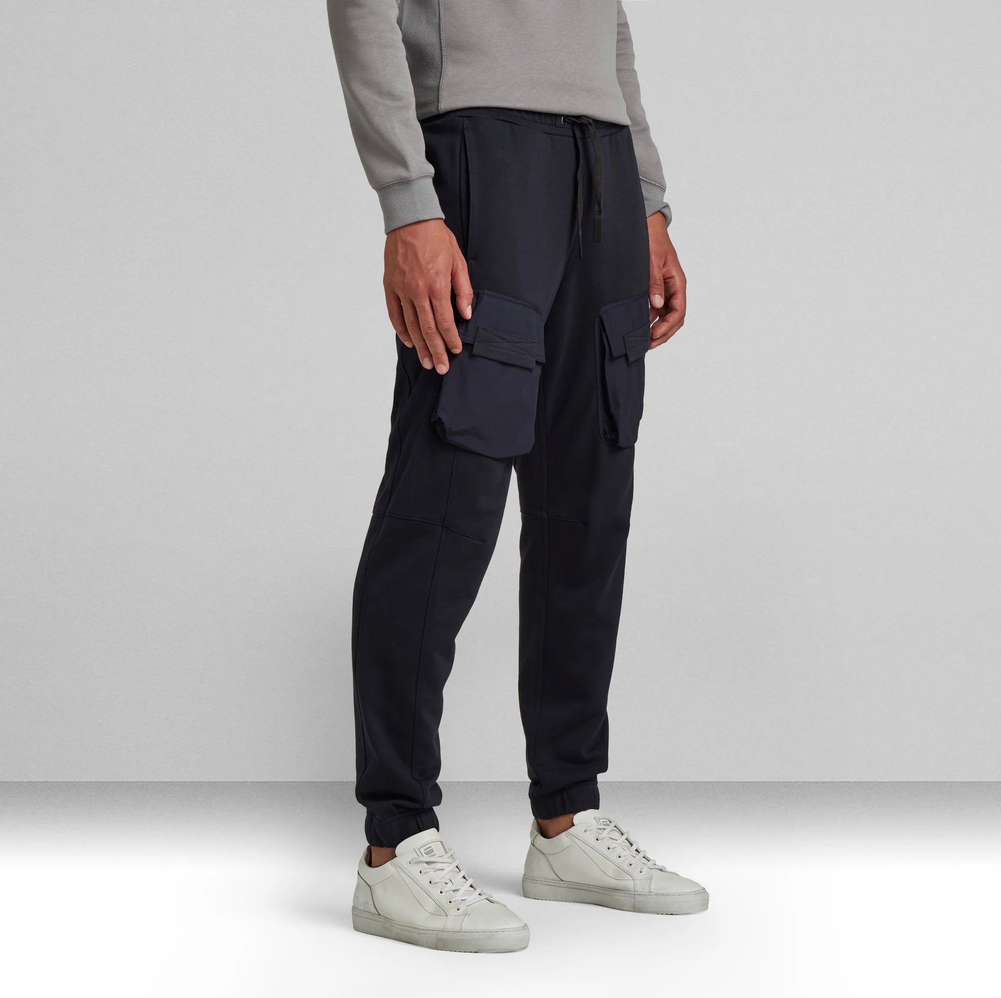 Straight leg best sale cargo sweatpants