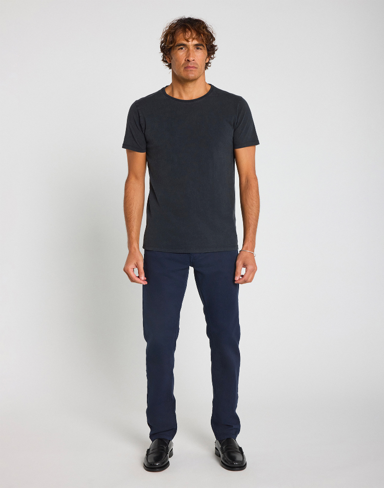 MEN'S T-SHIRT - DARK BLACK