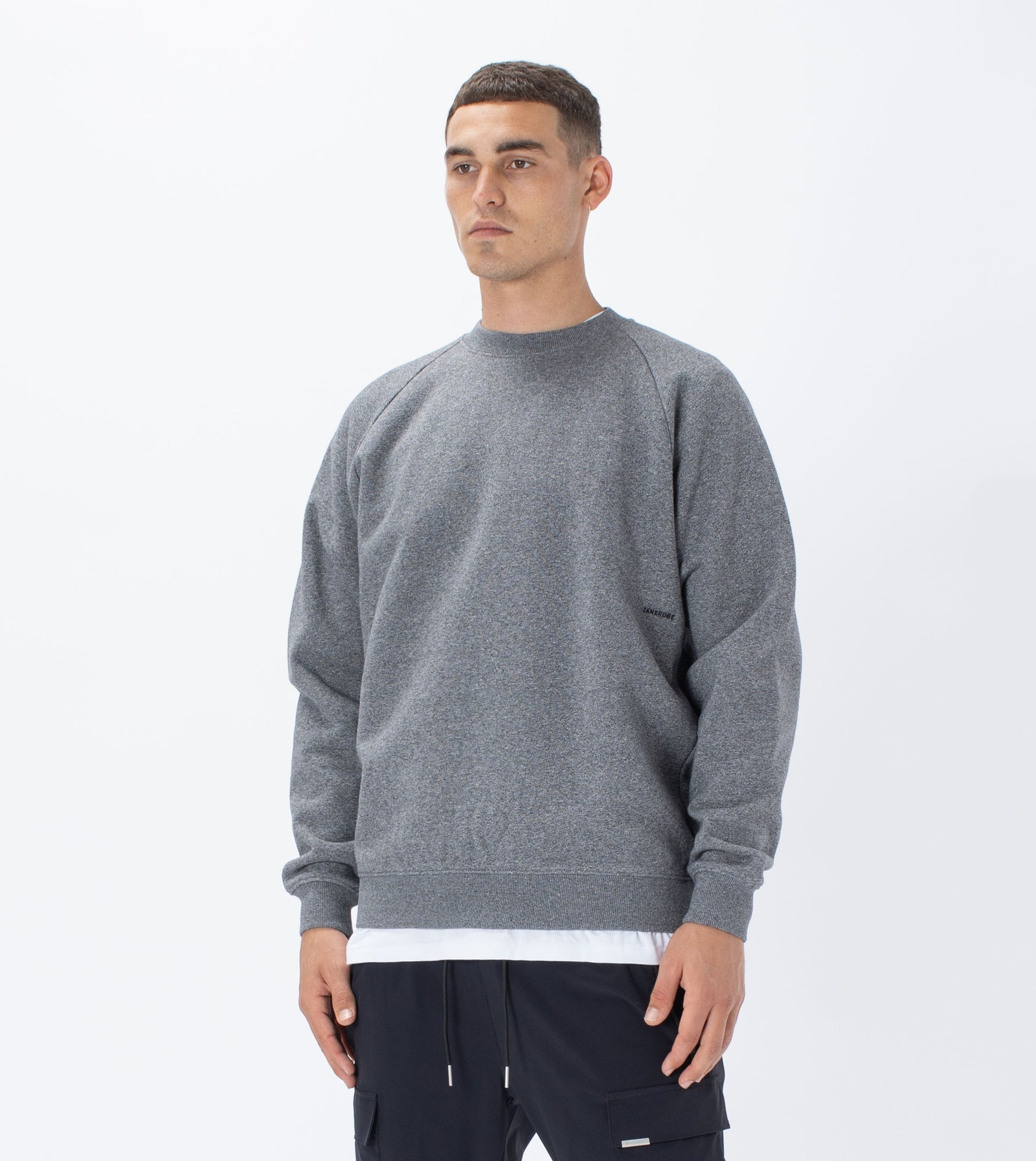 Zanerobe Men’s Lowgo Raglan Sleeve Crew Neck Sweatshirt Static Grey